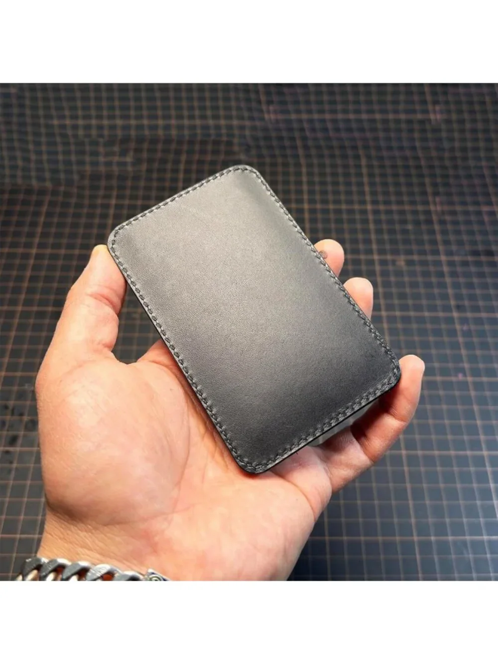 Handmade Leather Case for iPod Classic 6th/7th Gen - Durable & Stylish